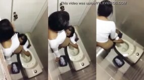 Two young lesbos getting nailed in the vallenatazo